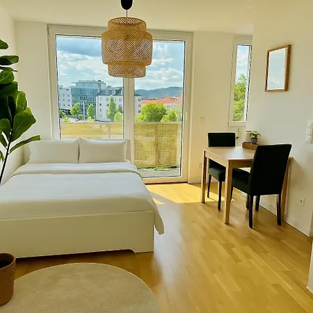 Business Mit Balkon *