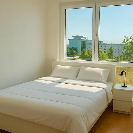 Business Mit Balkon Apartment *