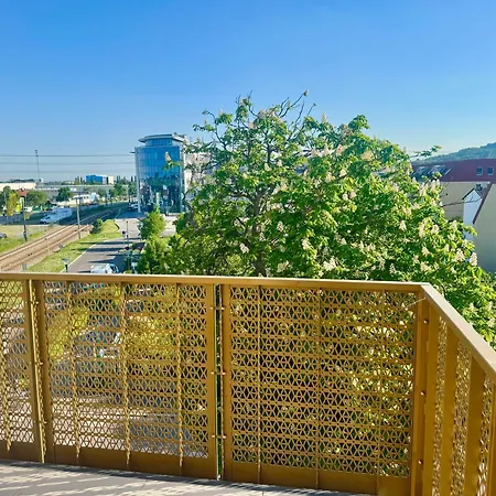 Business Mit Balkon Apartment Wiener Neudorf